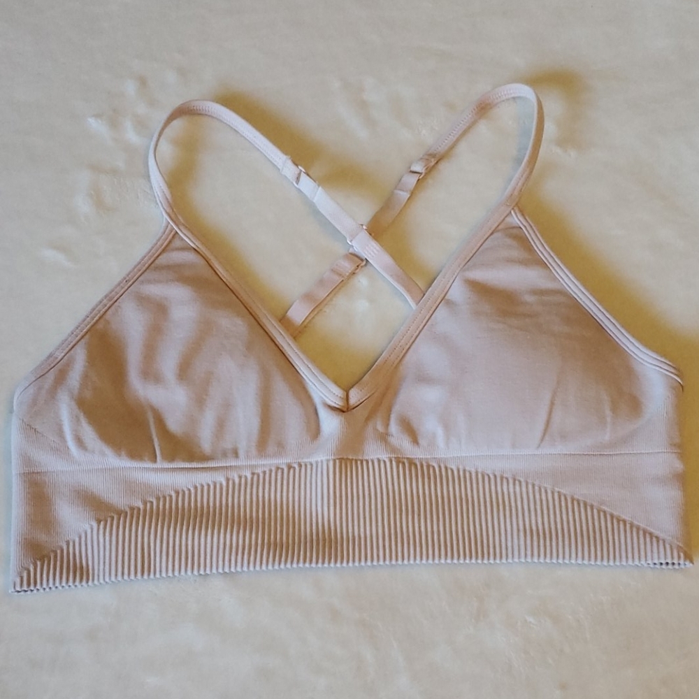 Lululemon sports bra size 10